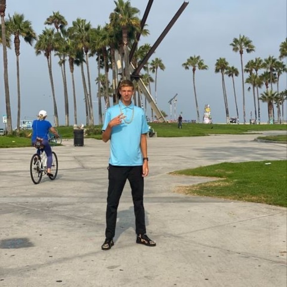 Meet your Posher, Robert - Picture 1 of 1